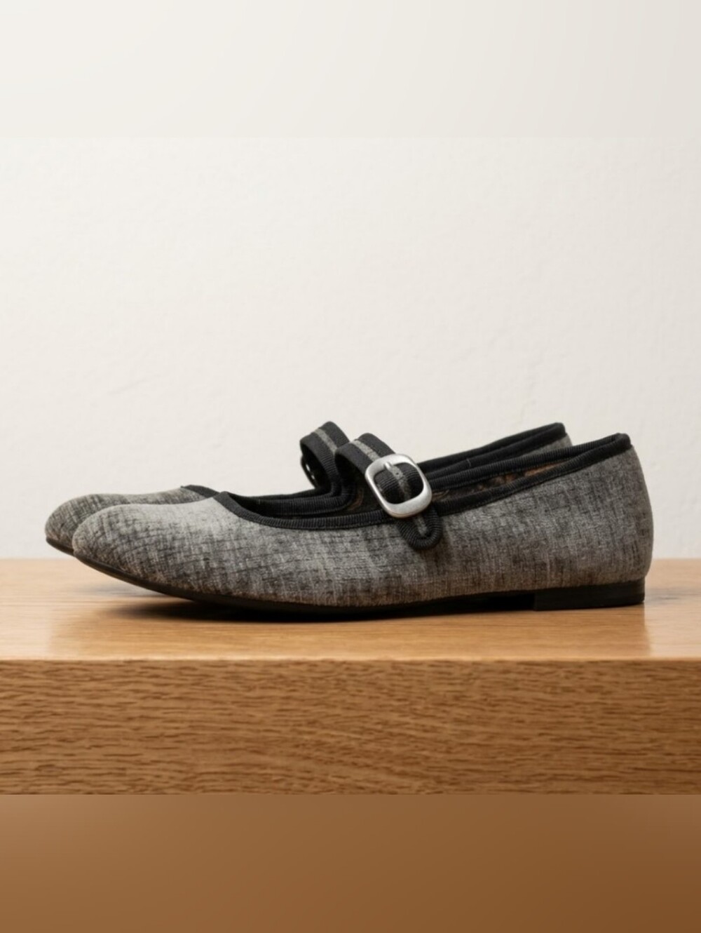 Sofft Gray Mary Jane Flats with Black Trim and Buckle
